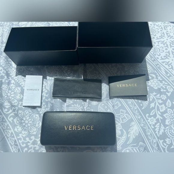 Versace VE2214 Sunglasses - Picture 2 of 8